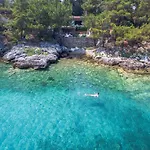 Amicasa Private Seaside 別荘